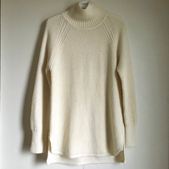 Banana Republic Wool Blend Knit Turtleneck Sweater - Picture 2 of 13